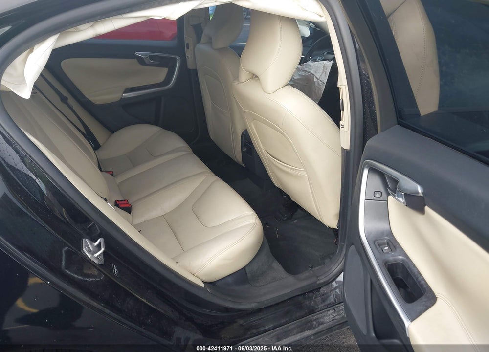 2017 VOLVO S60 T5 DYNAMIC VIN: YV126MFL8H2422804