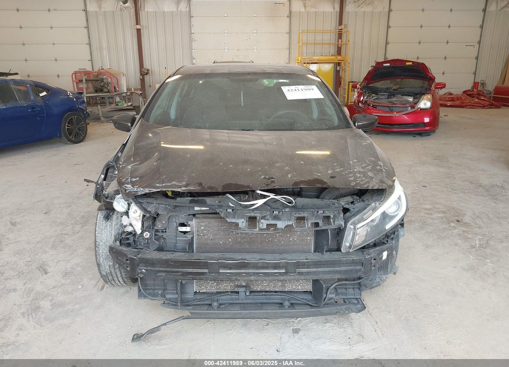 2017 KIA FORTE VIN: 3KPFK4A75HE158375