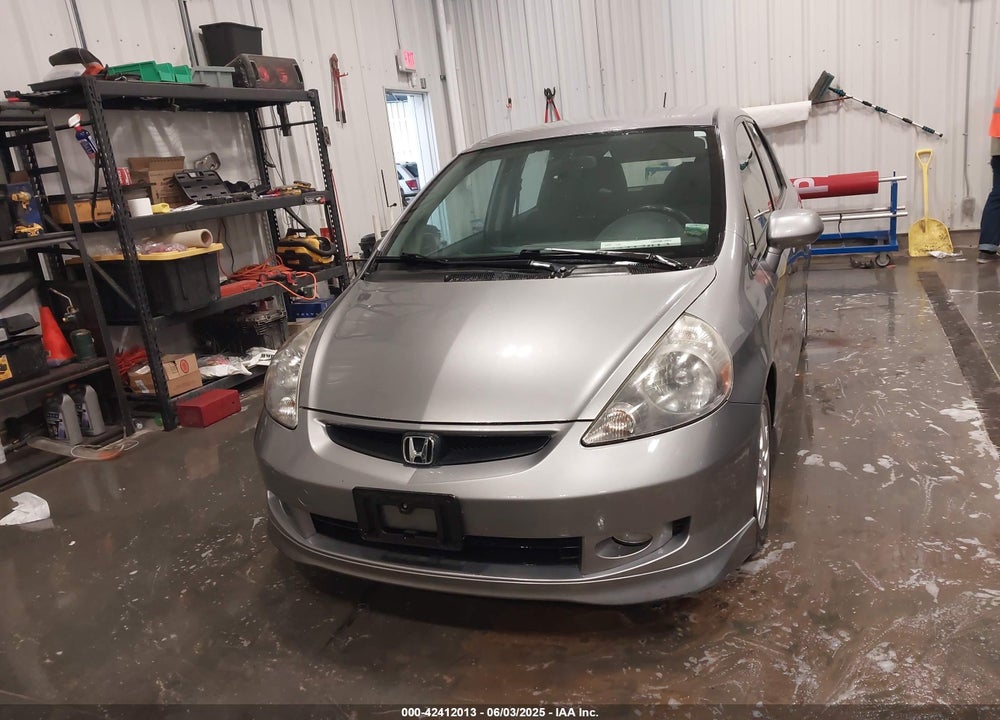 2007 HONDA FIT VIN: JHMGD37677S024047