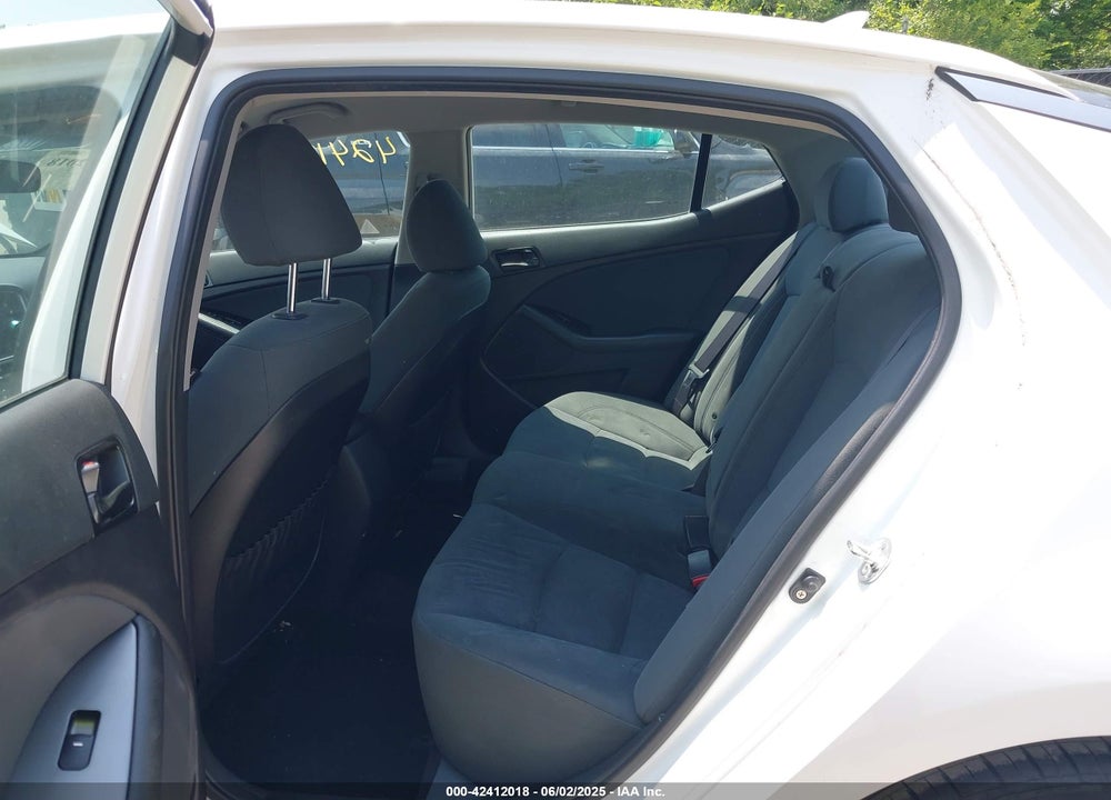 2015 KIA OPTIMA LX VIN: KNAGM4A77F5573265