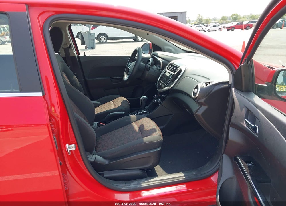 2019 CHEVROLET SONIC VIN: 1G1JD6SBXK4135954