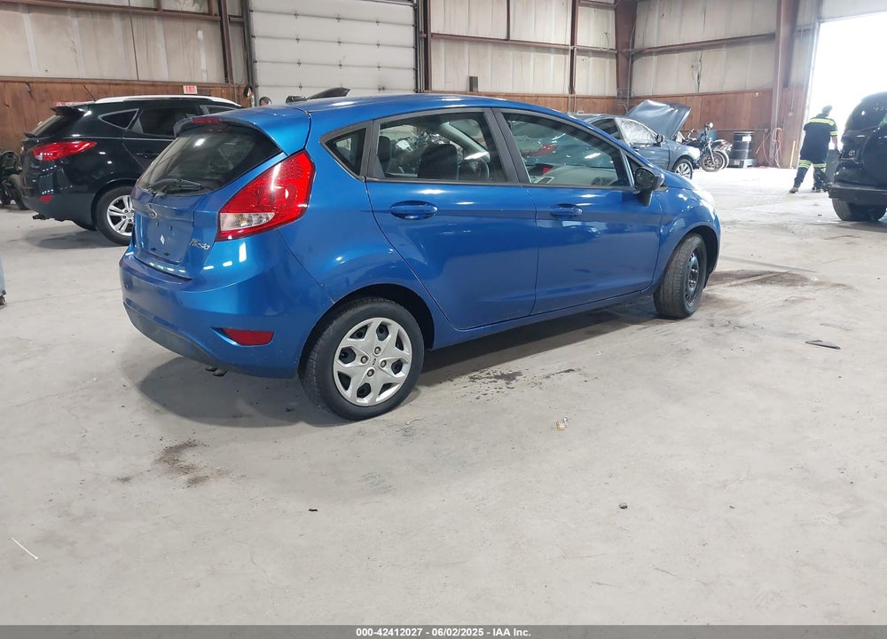 2011 FORD FIESTA VIN: 3FADP4EJ6BM144020