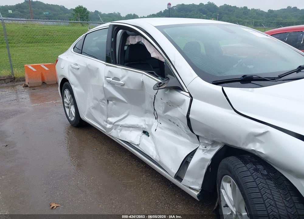 2018 CHEVROLET MALIBU VIN: 1G1ZD5ST7JF203104