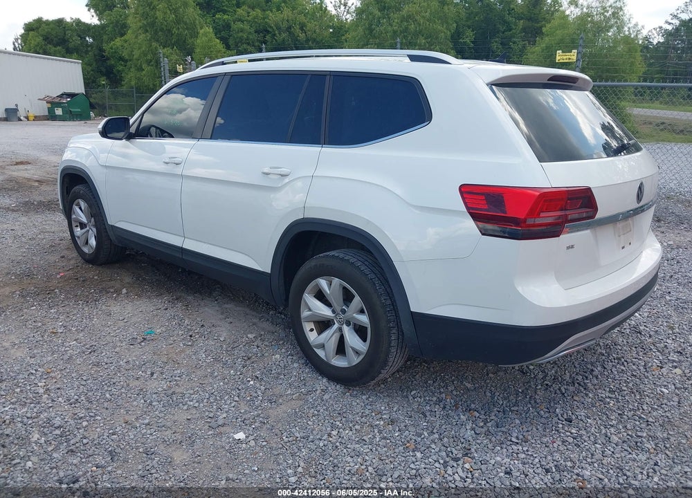 2018 VOLKSWAGEN ATLAS VIN: 1V2CR2CA1JC533699