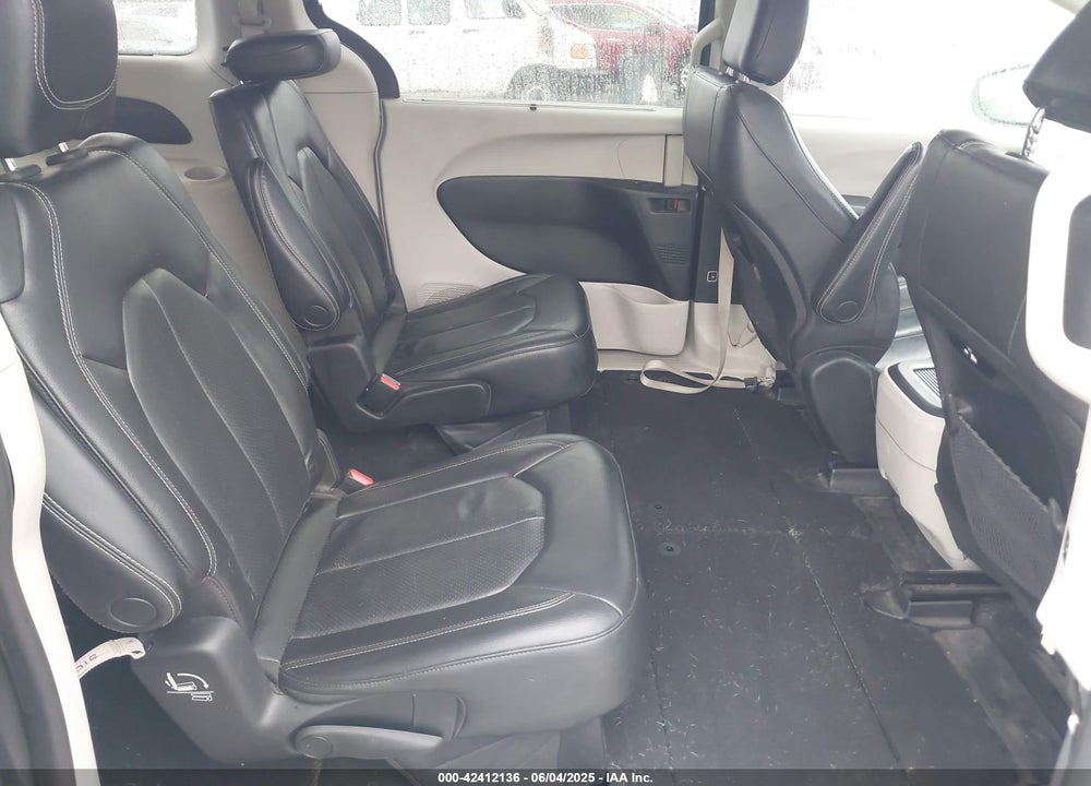 2022 CHRYSLER PACIFICA TOURING L VIN: 2C4RC1BG9NR142830