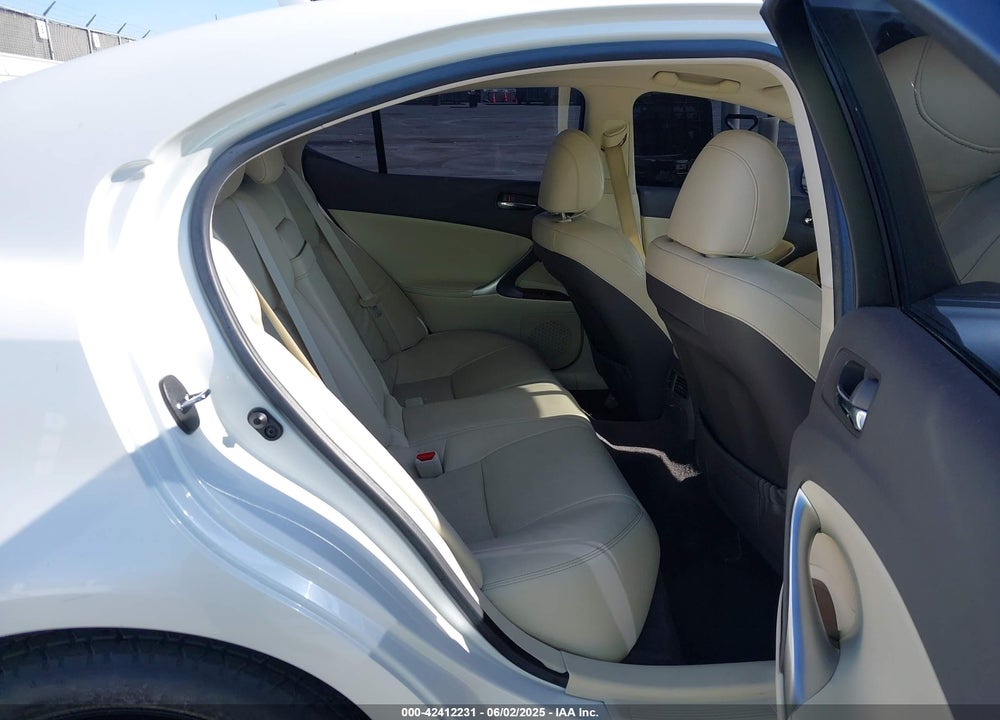 2010 LEXUS IS 250 VIN: JTHBF5C20A2095567