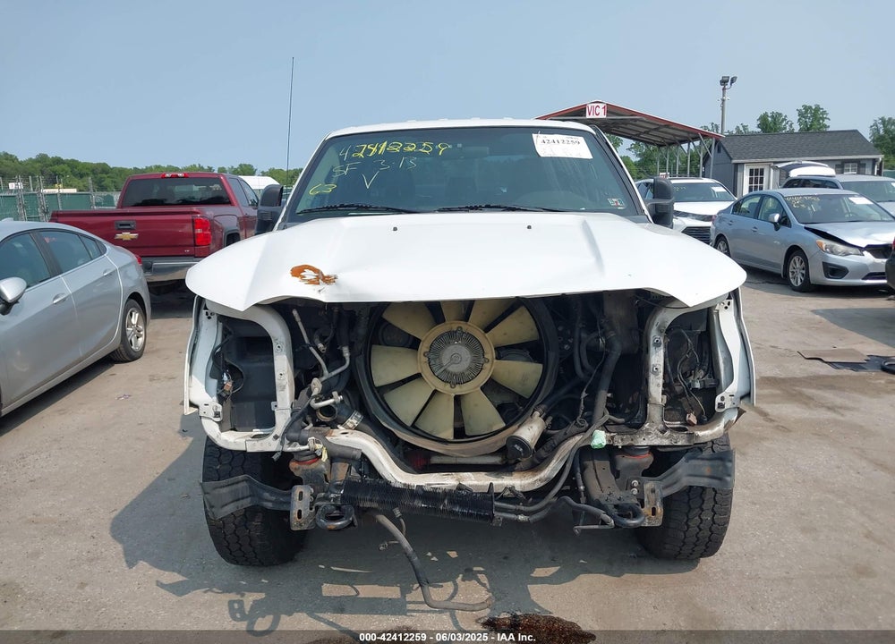 2011 FORD F-350 XL VIN: 1FT8W3BT8BED02426