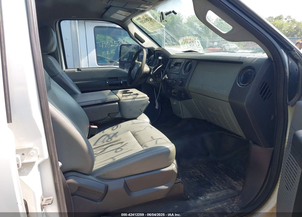 2011 FORD F-350 XL VIN: 1FT8W3BT8BED02426