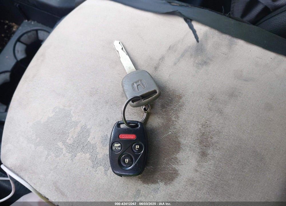 2014 HONDA PILOT VIN: 5FNYF3H51EB008989