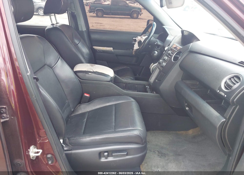 2014 HONDA PILOT VIN: 5FNYF3H51EB008989