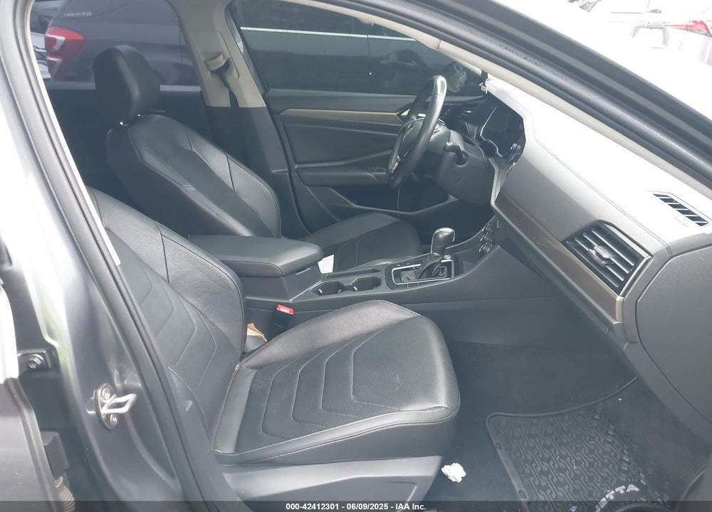 2019 VOLKSWAGEN JETTA VIN: 3VWG57BU1KM133467