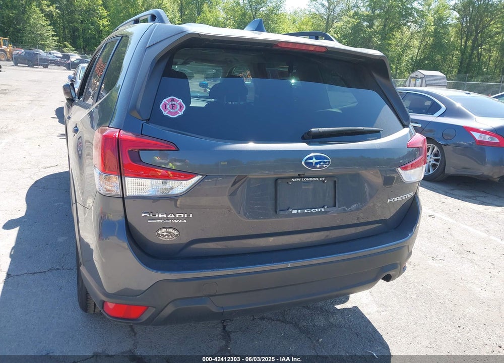 2022 SUBARU FORESTER VIN: JF2SKAEC2NH436970