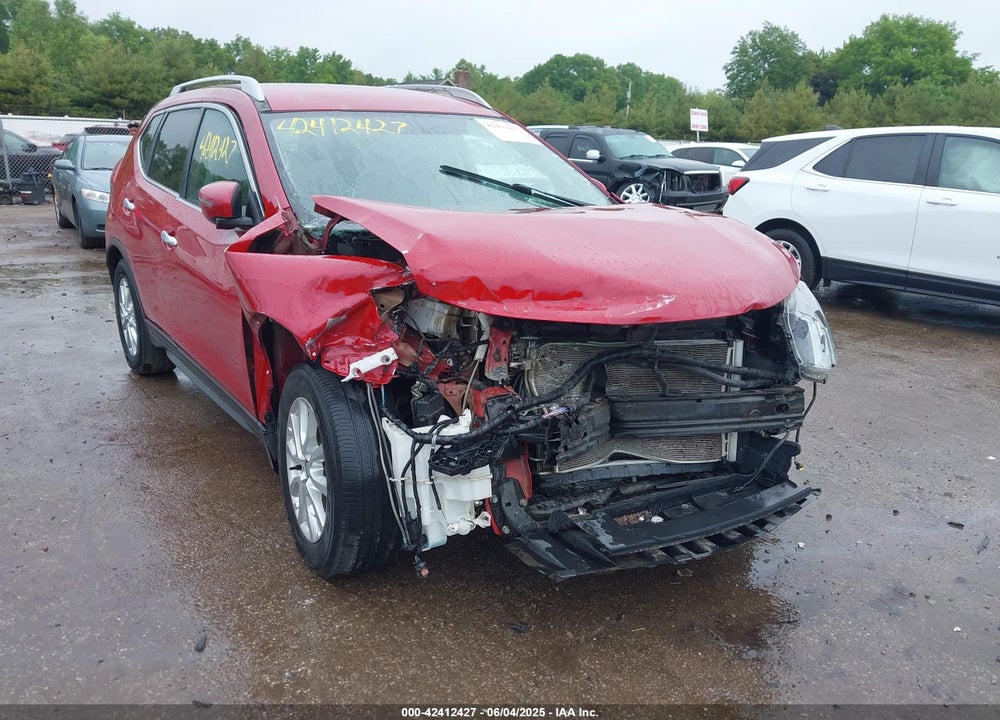 2017 NISSAN ROGUE VIN: 5N1AT2MT4HC797225