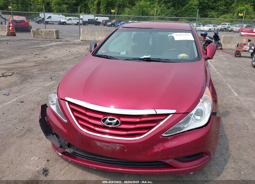 2011 HYUNDAI SONATA VIN: 5NPEB4AC5BH131589