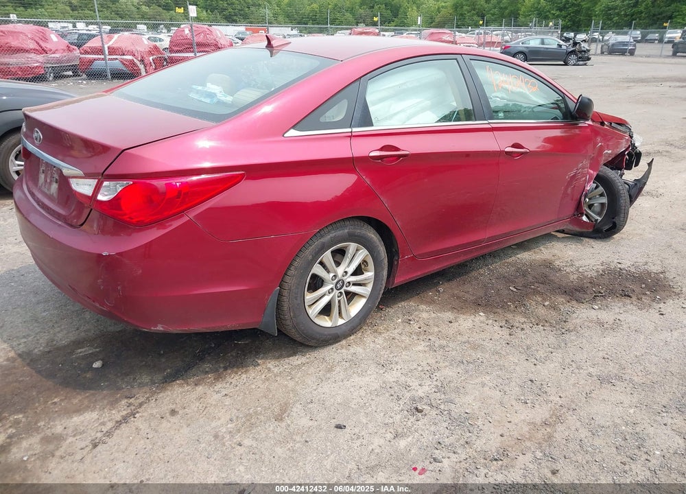 2011 HYUNDAI SONATA VIN: 5NPEB4AC5BH131589