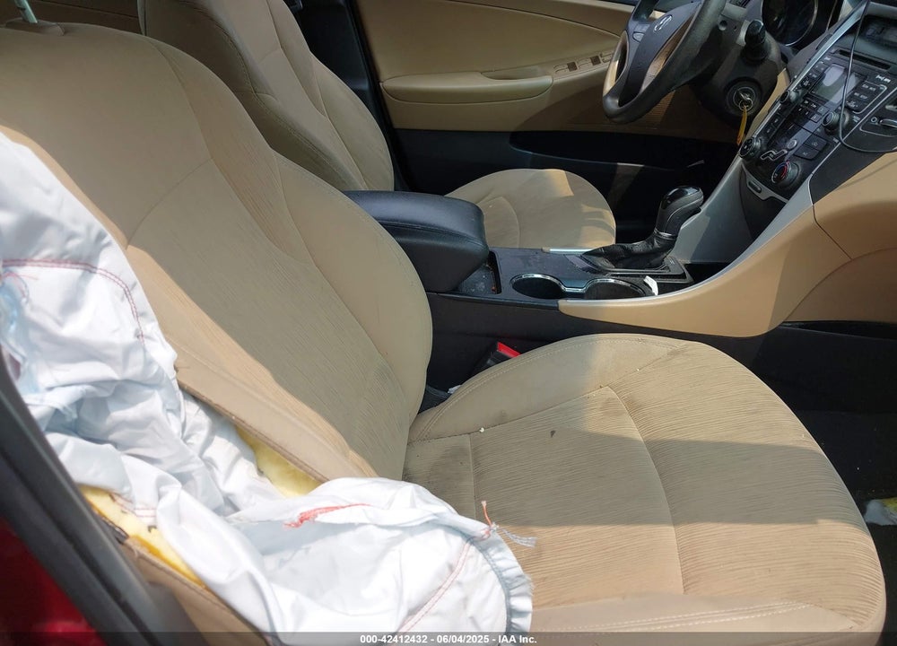 2011 HYUNDAI SONATA VIN: 5NPEB4AC5BH131589