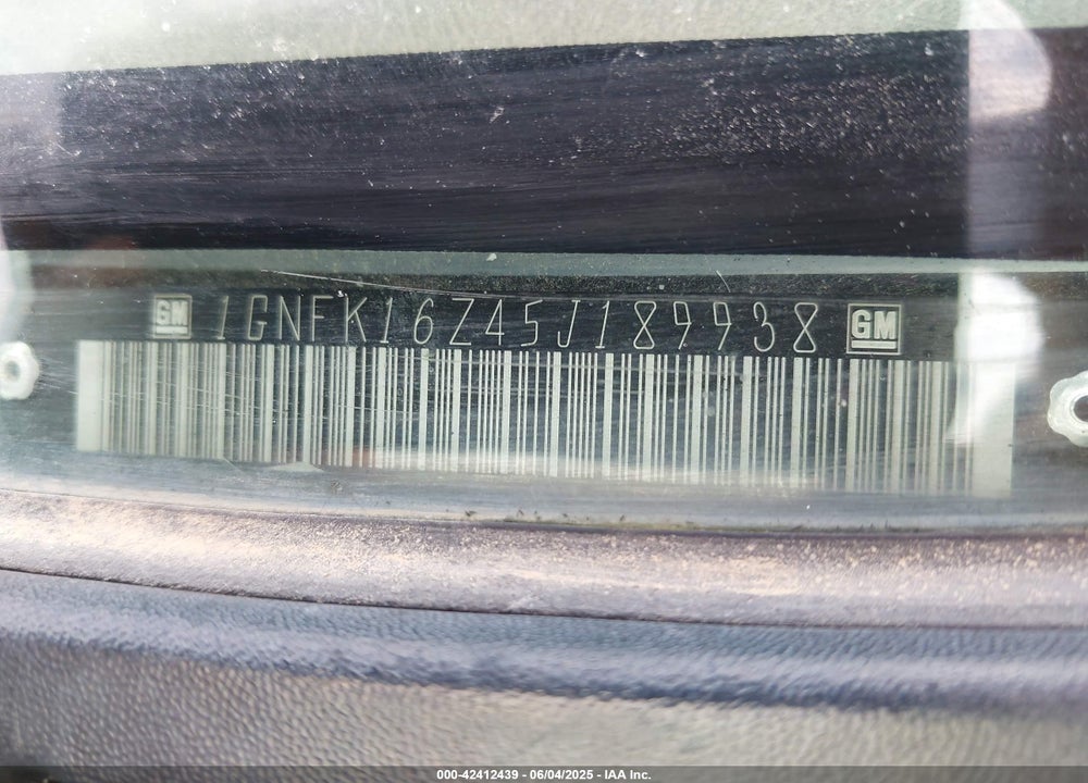2005 CHEVROLET SUBURBAN 1500 LT VIN: 1GNFK16Z45J189938