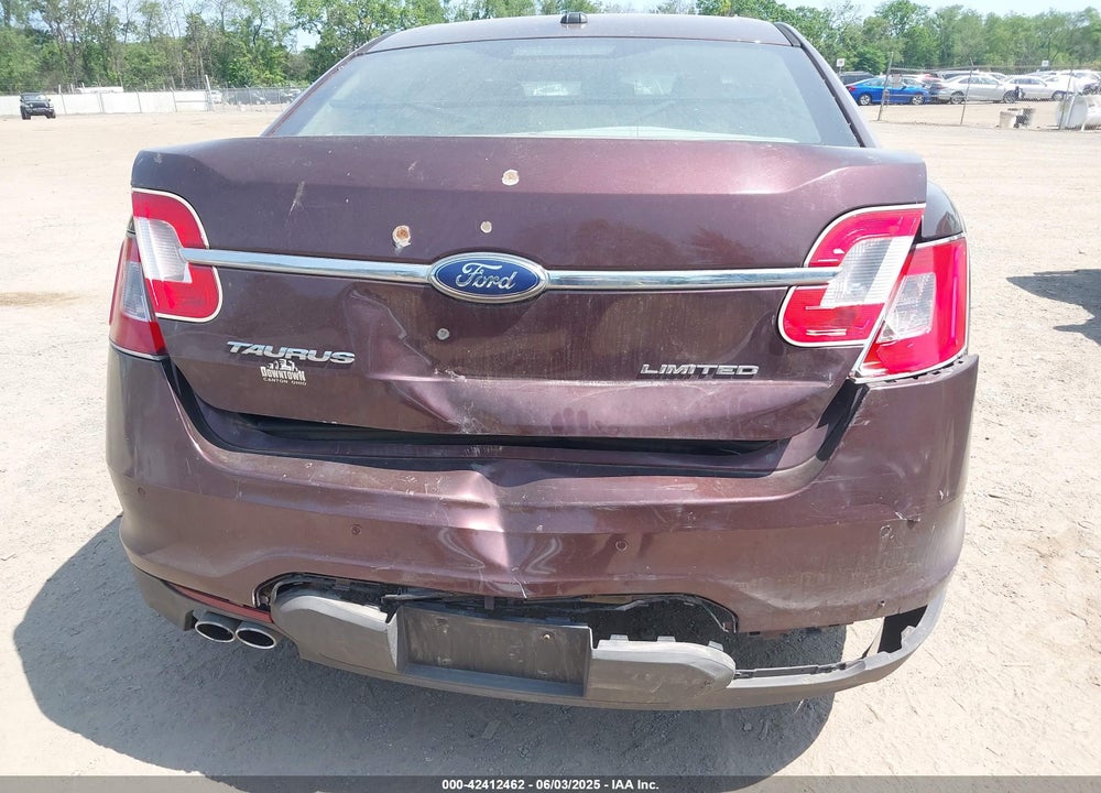 2010 FORD TAURUS VIN: 1FAHP2FW4AG105483