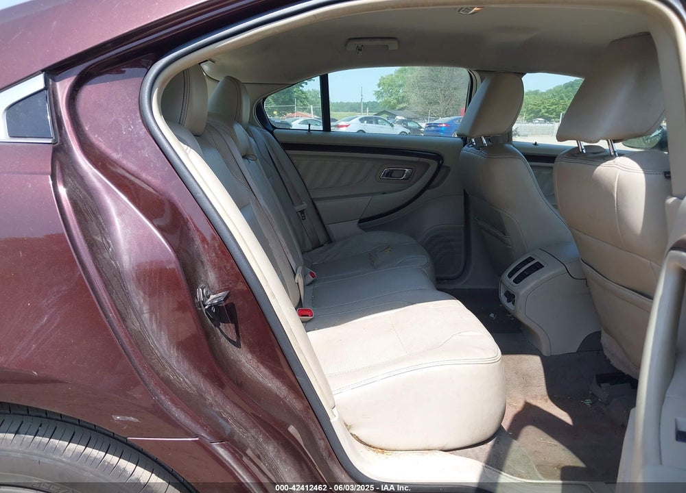 2010 FORD TAURUS VIN: 1FAHP2FW4AG105483