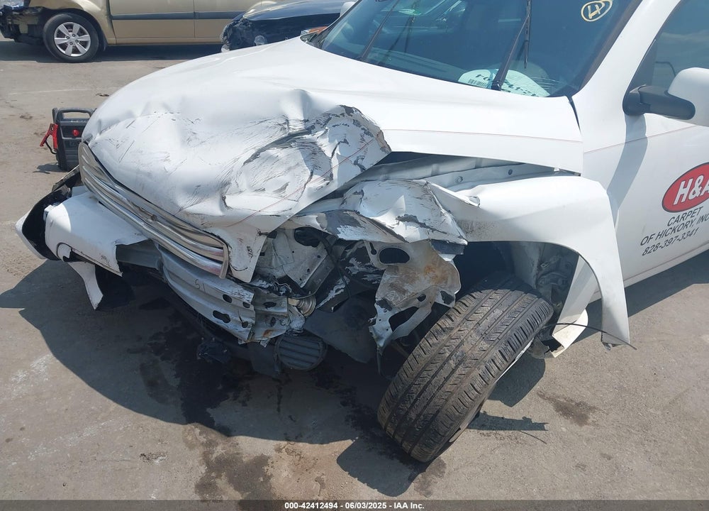 2011 CHEVROLET HHR LT VIN: 3GNBABFW2BS573126