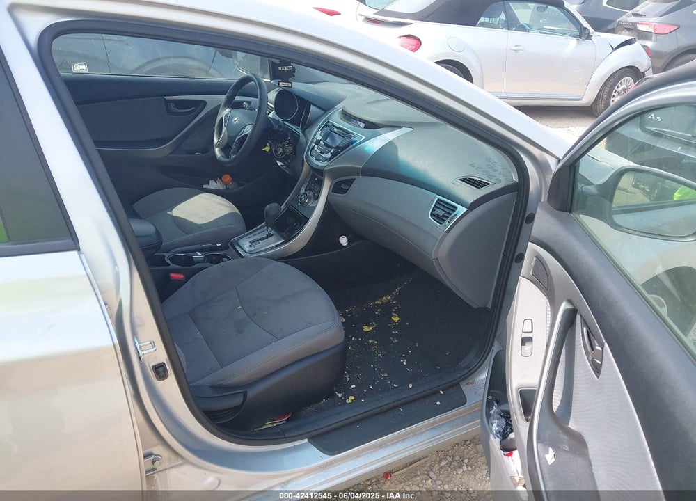 2013 HYUNDAI ELANTRA VIN: 5NPDH4AE1DH368529