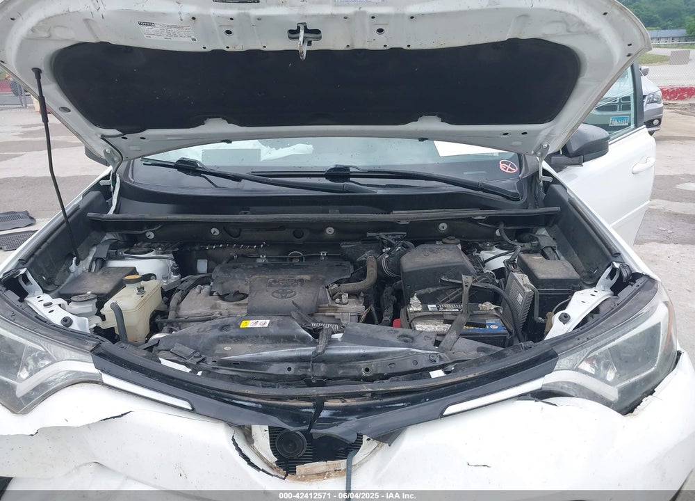 2018 TOYOTA RAV4 VIN: 2T3BFREVXJW764774