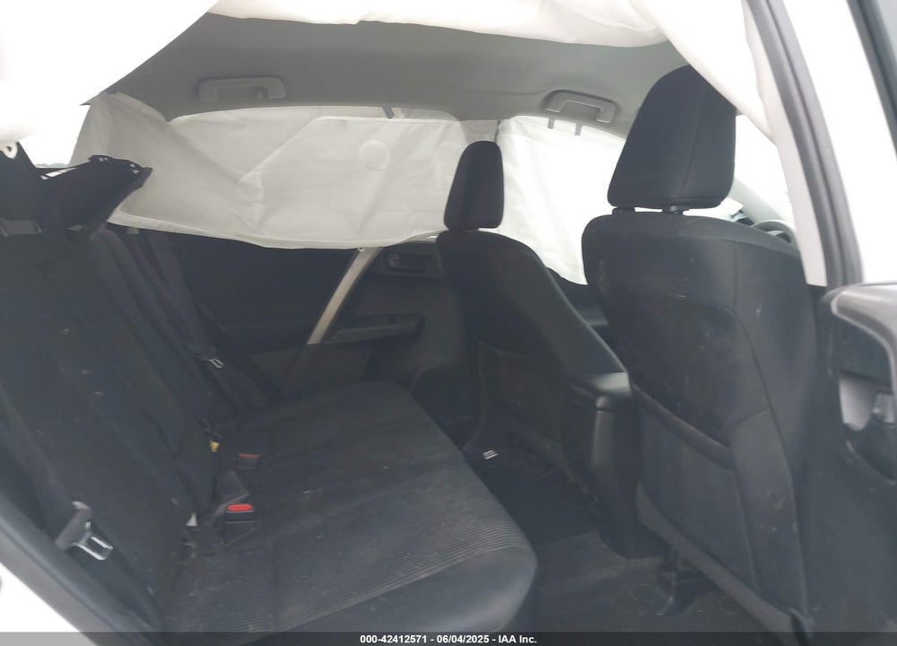 2018 TOYOTA RAV4 VIN: 2T3BFREVXJW764774