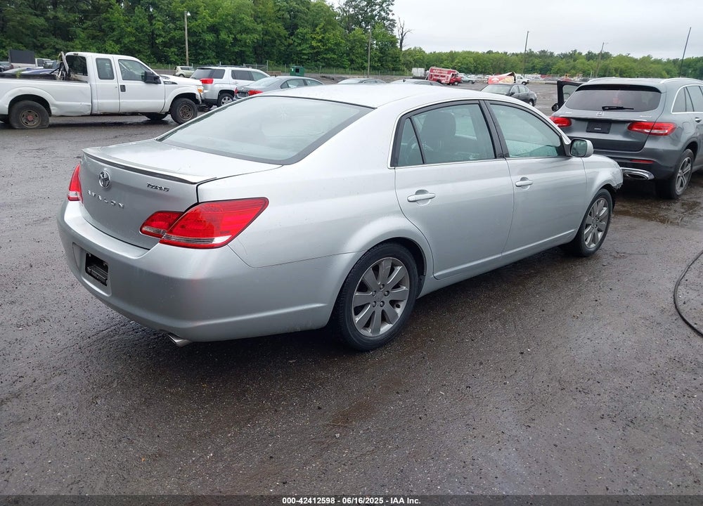 2005 TOYOTA AVALON TOURING VIN: 4T1BK36B25U033316