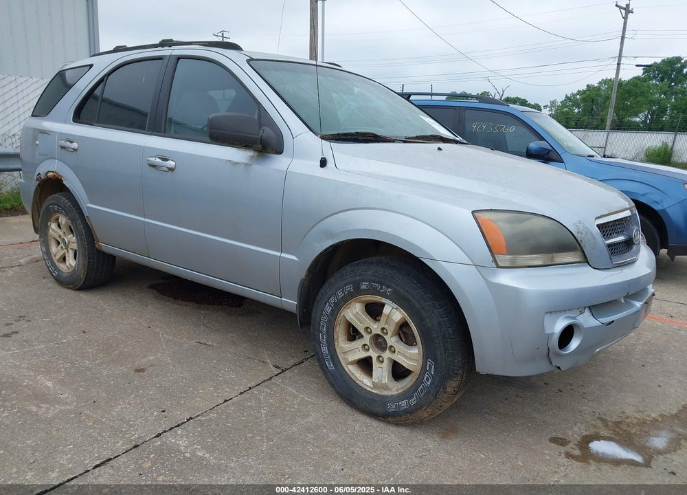2005 KIA SORENTO VIN: KNDJC733455398687