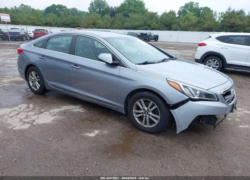 2015 HYUNDAI SONATA SE VIN: 5NPE24AF2FH118363