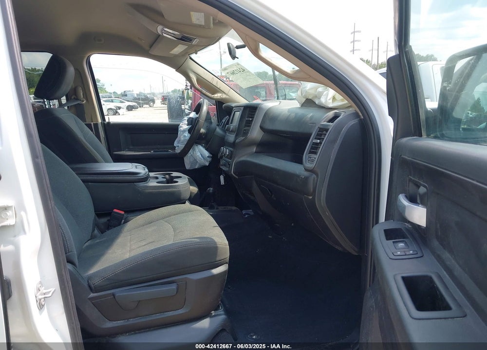 2019 RAM 2500 TRADESMAN 4X4 6'4 BOX VIN: 3C6UR5CJ4KG670813