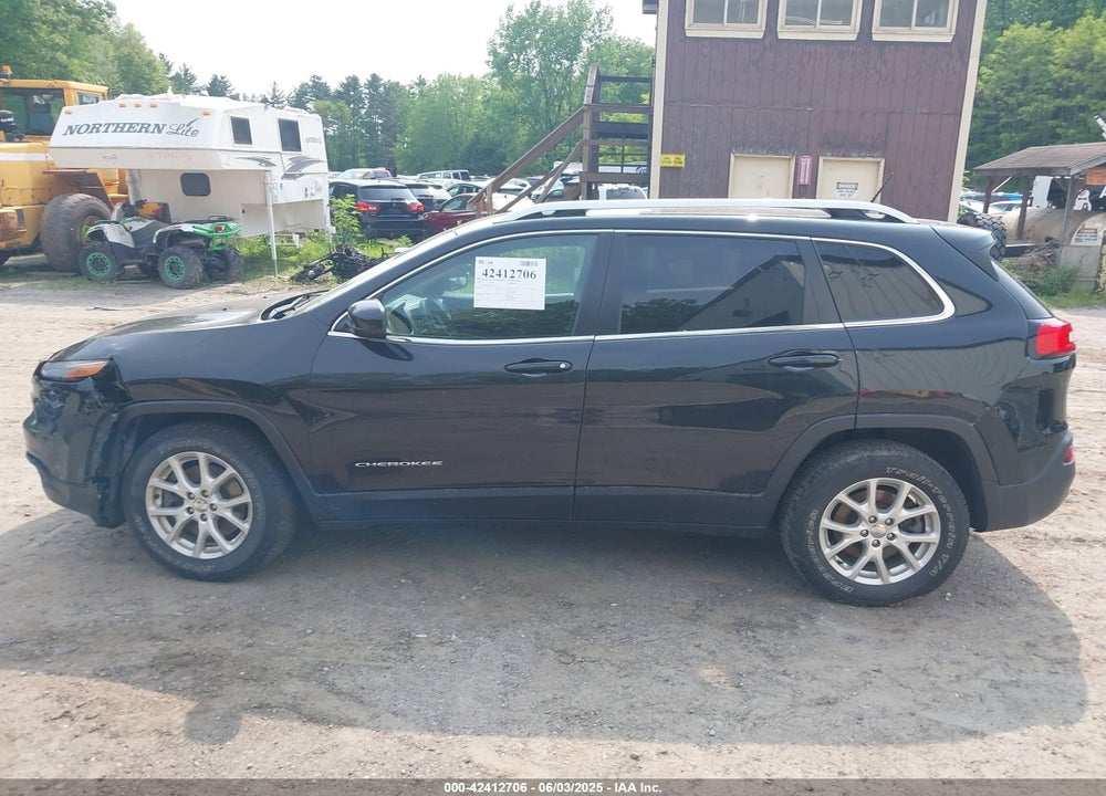 2014 JEEP CHEROKEE VIN: 1C4PJMCB6EW281936