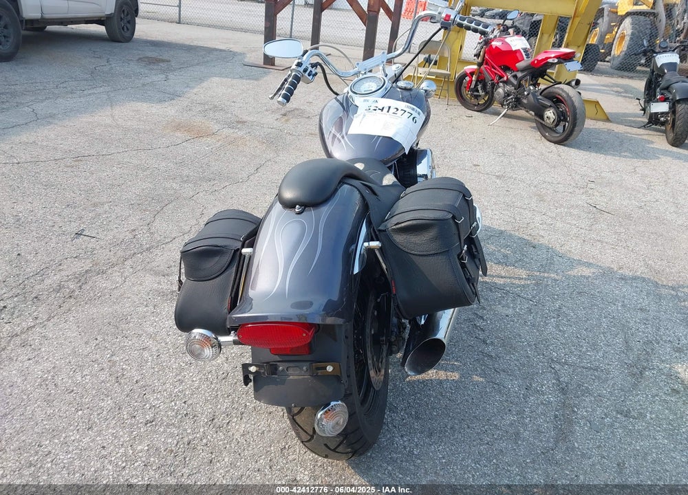 2005 YAMAHA XVS1100 A VIN: JYAVP11E45A069577
