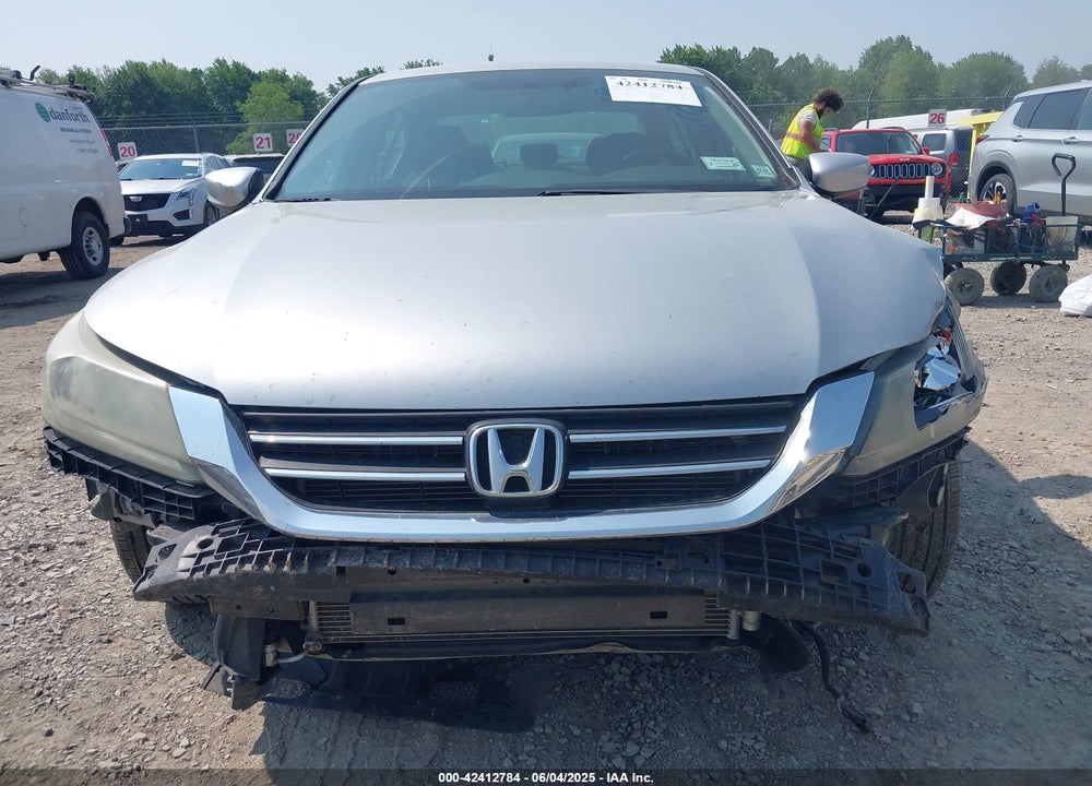 2014 HONDA ACCORD VIN: 1HGCR2F32EA179922