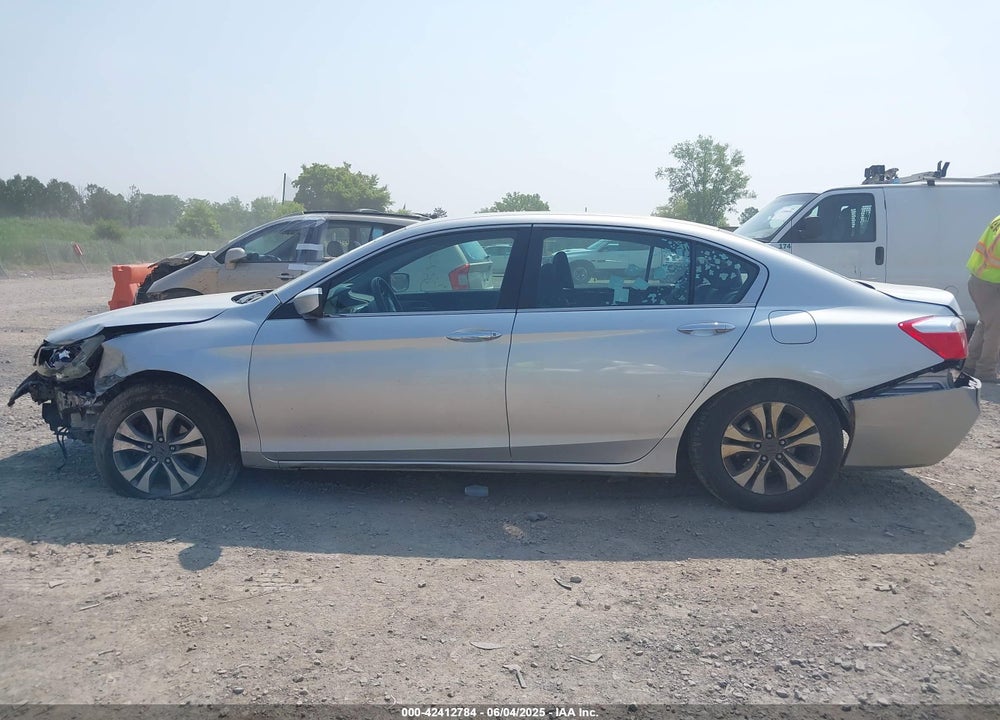 2014 HONDA ACCORD VIN: 1HGCR2F32EA179922