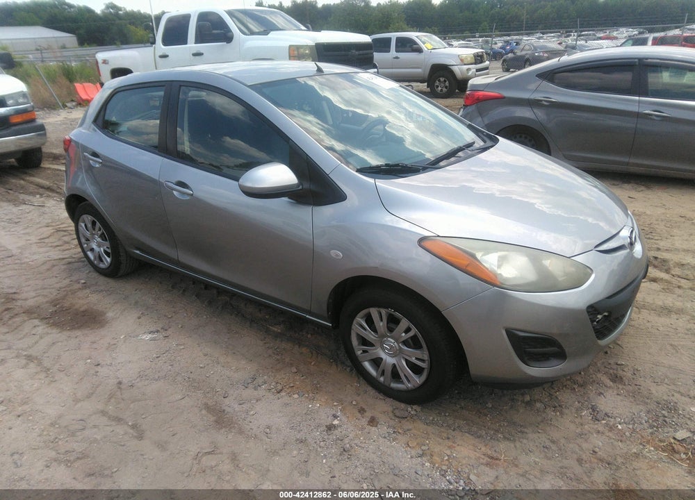 2014 MAZDA 2 SPORT VIN: JM1DE1KYXE0182051