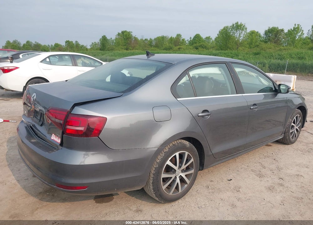 2018 VOLKSWAGEN JETTA 1.4T SE/1.4T WOLFSBURG EDITION VIN: 3VWDB7AJ5JM233198