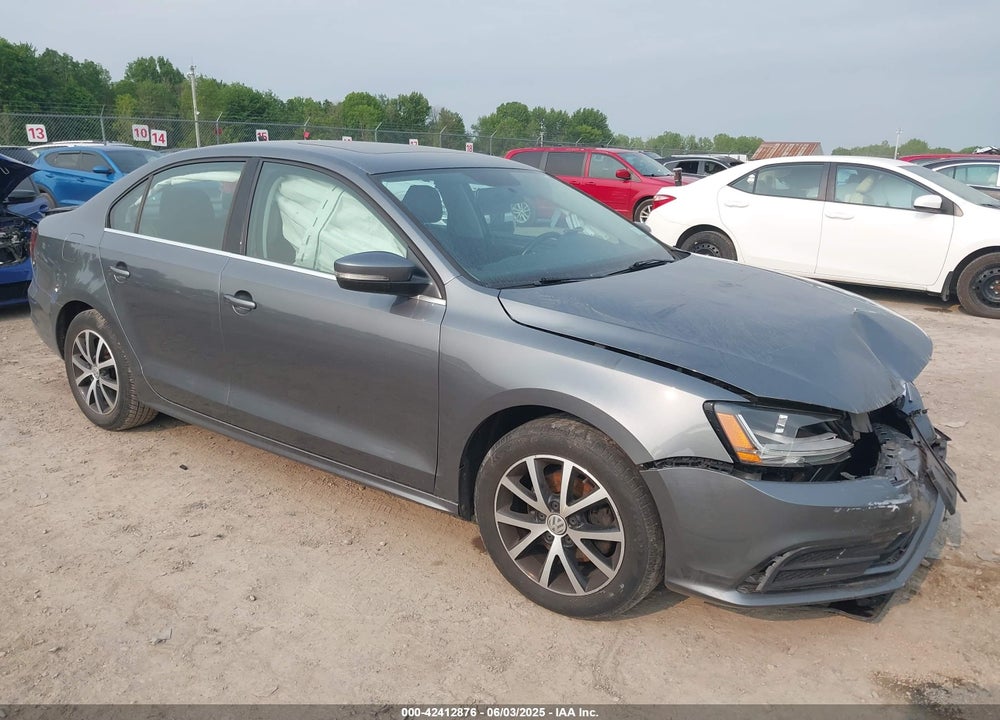 2018 VOLKSWAGEN JETTA 1.4T SE/1.4T WOLFSBURG EDITION VIN: 3VWDB7AJ5JM233198