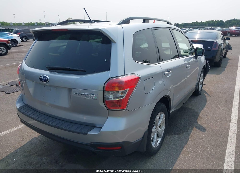 2014 SUBARU FORESTER VIN: JF2SJAHC6EH522216