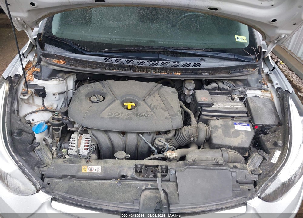 2014 HYUNDAI ELANTRA VIN: KMHDH4AE2EU163398