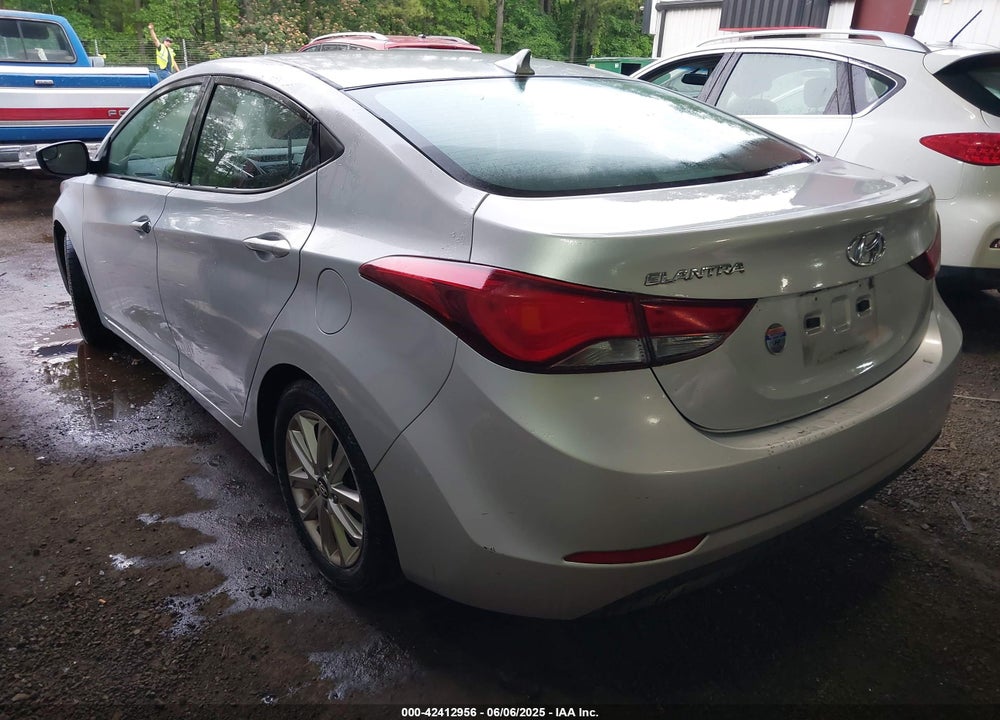 2014 HYUNDAI ELANTRA VIN: KMHDH4AE2EU163398
