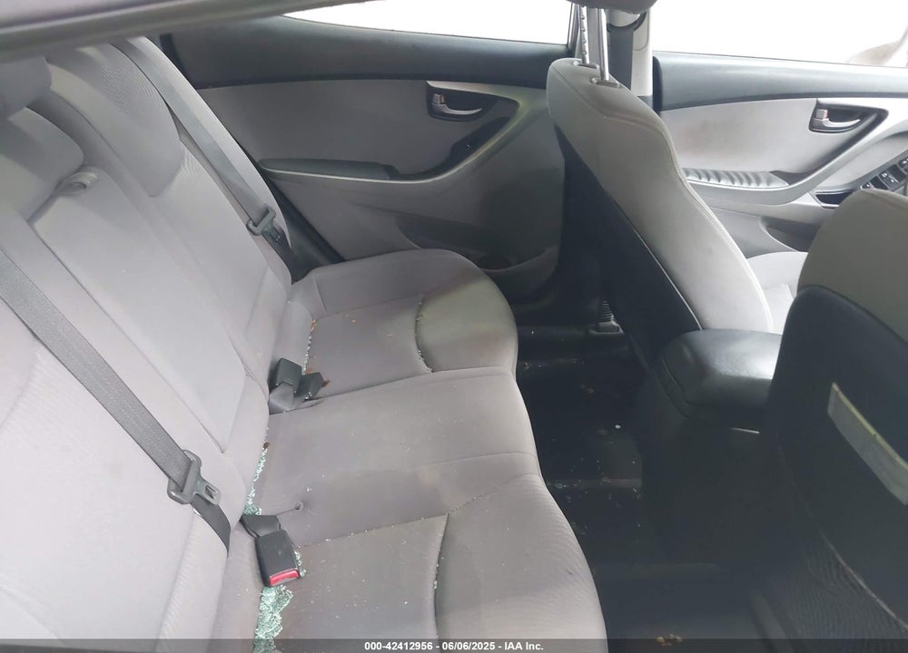 2014 HYUNDAI ELANTRA VIN: KMHDH4AE2EU163398