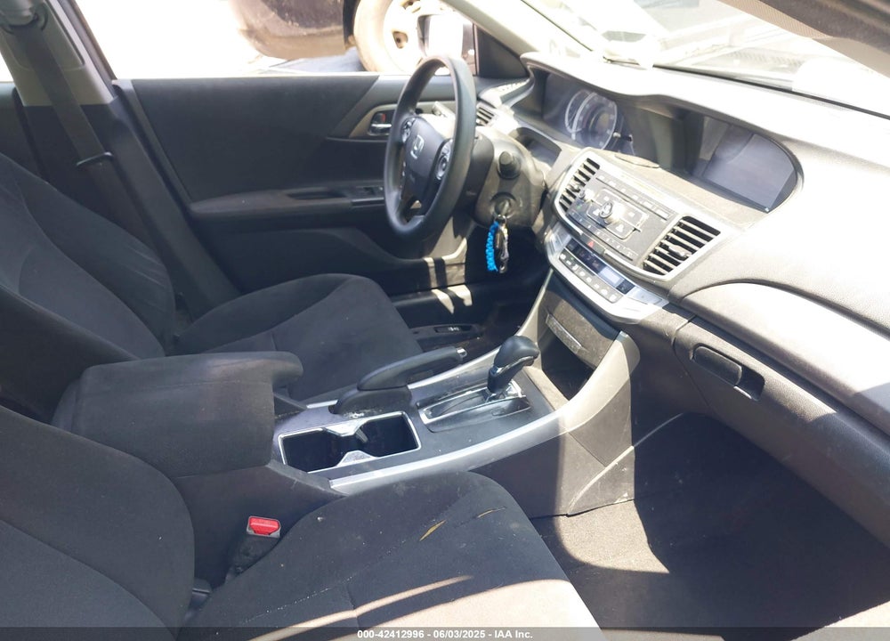 2013 HONDA ACCORD VIN: 1HGCR2F36DA012882