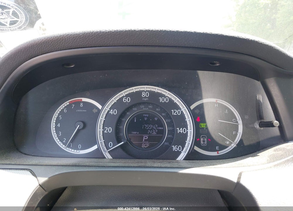 2013 HONDA ACCORD VIN: 1HGCR2F36DA012882