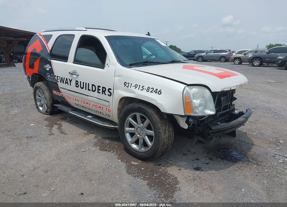 2013 GMC YUKON DENALI VIN: 1GKS2EEF1DR143705
