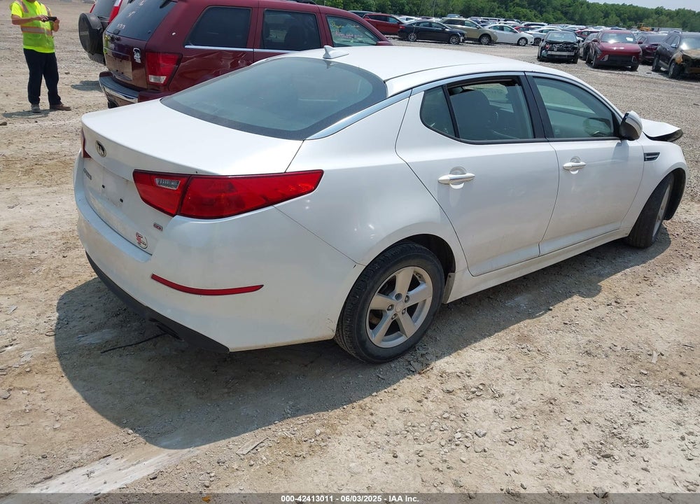 2015 KIA OPTIMA VIN: KNAGM4A79F5657457