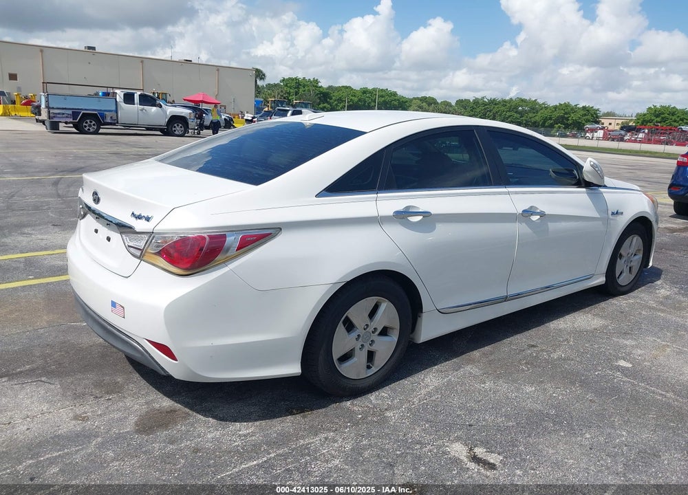 2012 HYUNDAI SONATA HYBRID VIN: KMHEC4A45CA032376