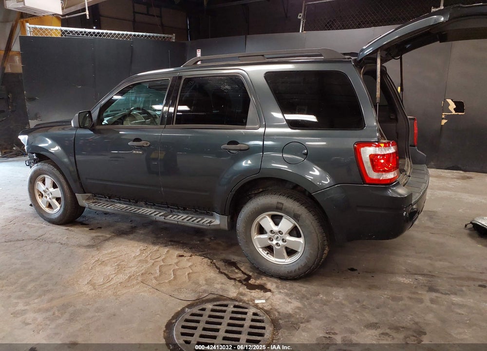 2009 FORD ESCAPE XLT VIN: 1FMCU93G49KD04816