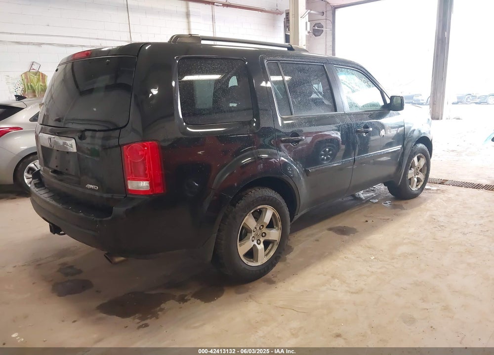 2009 HONDA PILOT EX VIN: 5FNYF484X9B047857