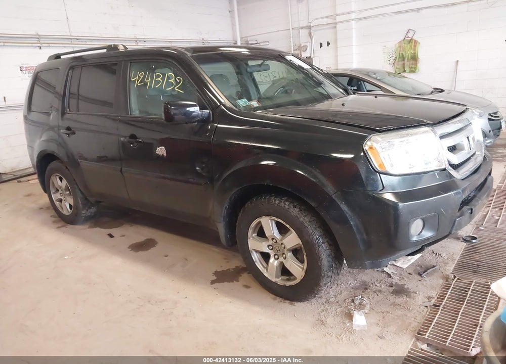 2009 HONDA PILOT EX VIN: 5FNYF484X9B047857